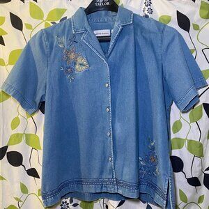 Denim Floral Embroidered Beaded Button Shirt Cottagecore Grandmacore GoldenGirls